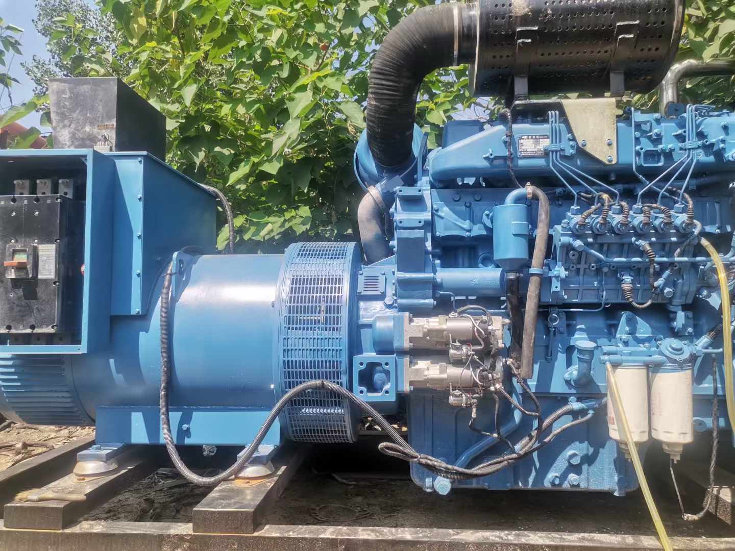 罗田详细说明降低 800kW 柴油发电机输出电流波动的方法